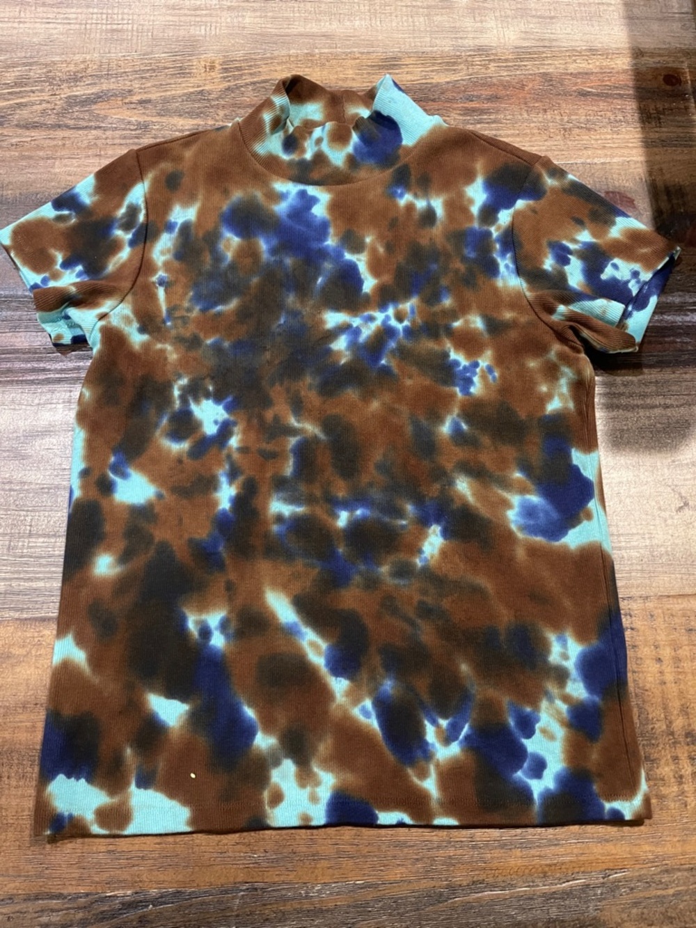 Agolde Brown & Blue Tie-Dye Short Sleeve Mock Neck Shirt